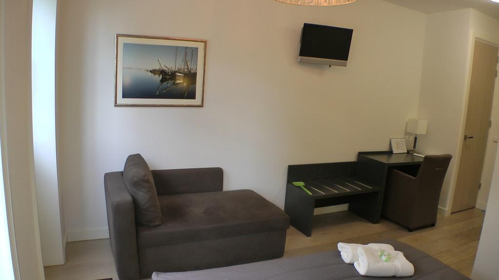 Bed And Breakfast Hoeve Chapeau Katwoude Room photo